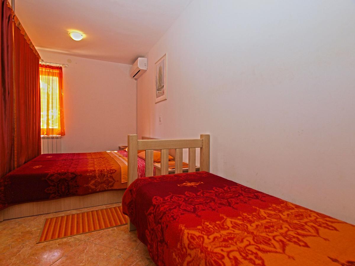 Apartments Irena 531 Pula Luaran gambar